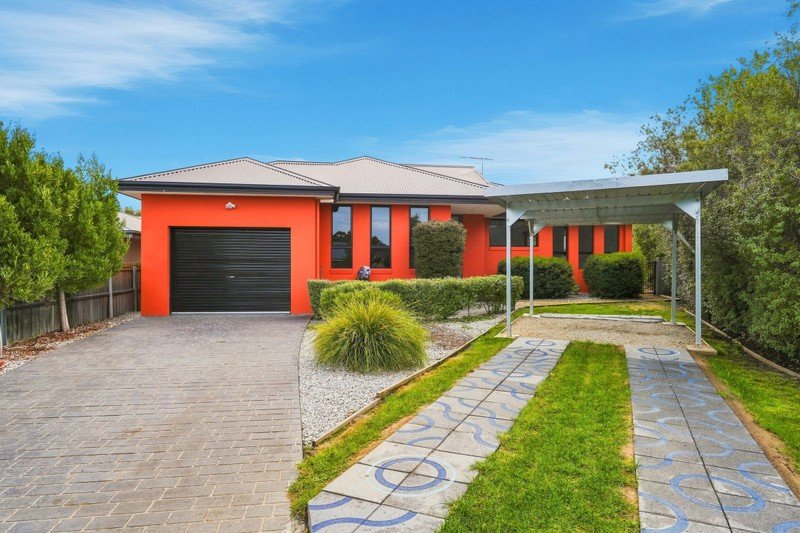 11 Amelia Court
