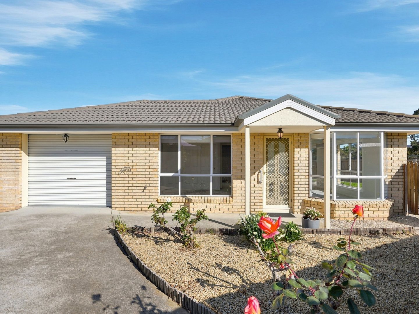 2/16 Devenish Drive