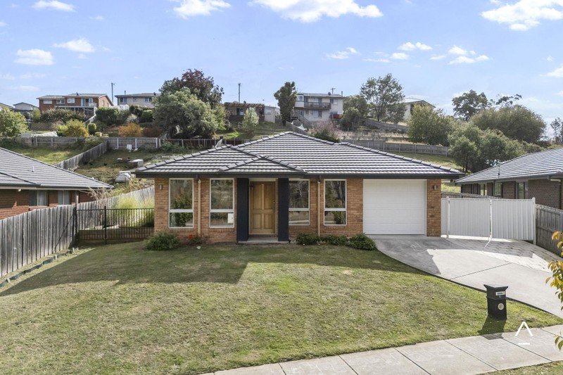93 Parklands Parade